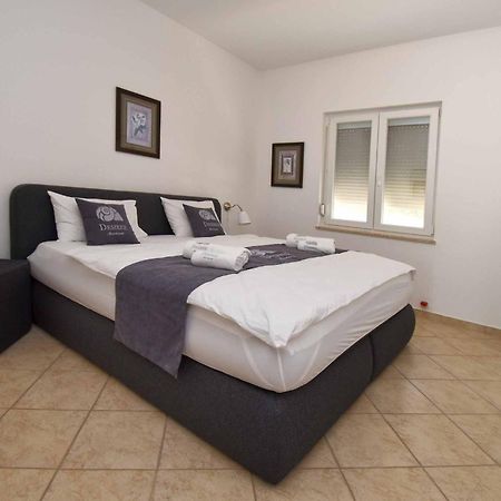 Wish Apartments Пореч Екстериор снимка