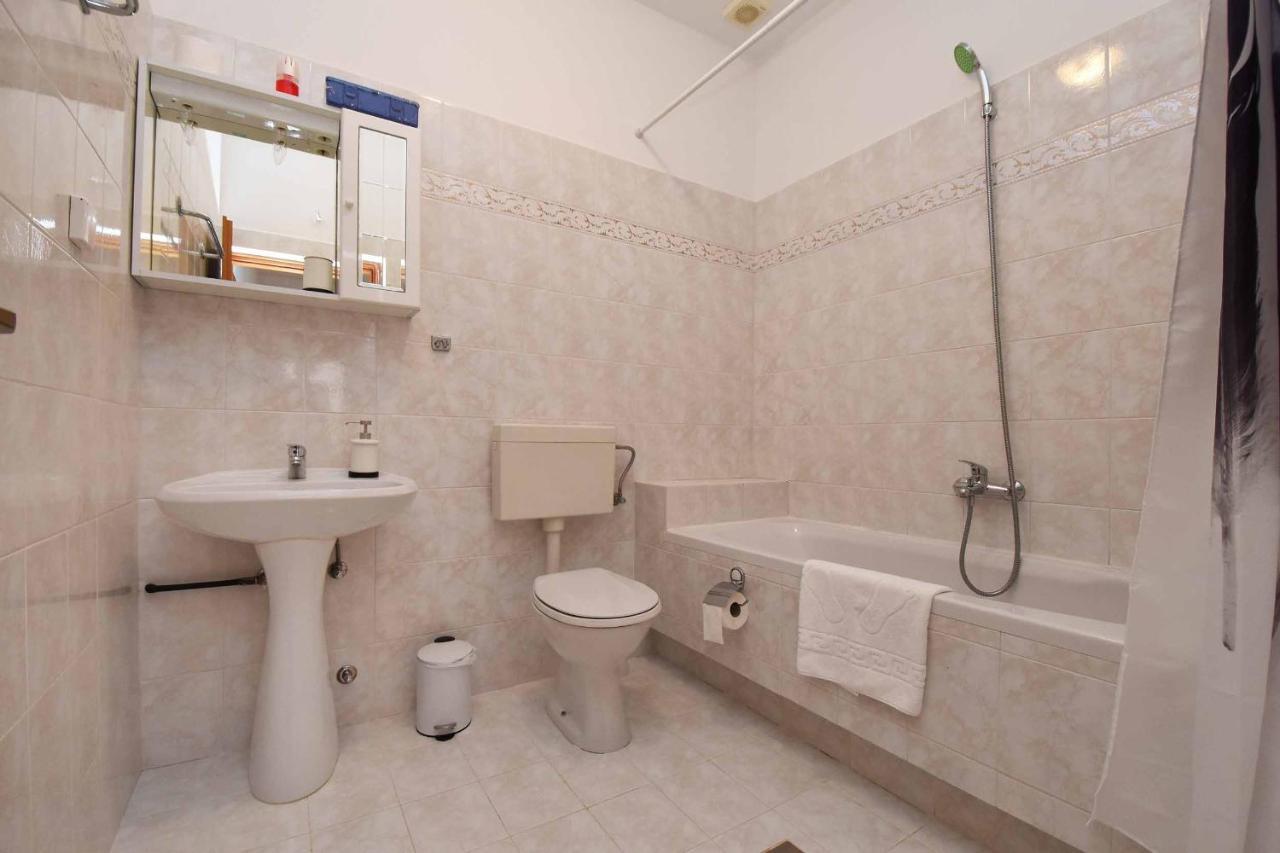Wish Apartments Пореч Екстериор снимка
